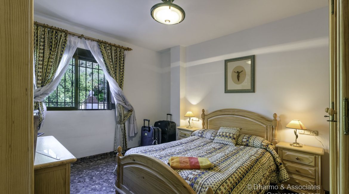 ORG 09: Two storey cortijo with pool