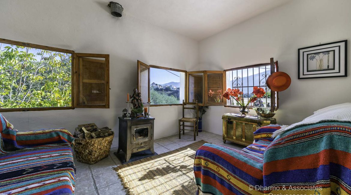 ORG 26: Large Townhouse with Casita