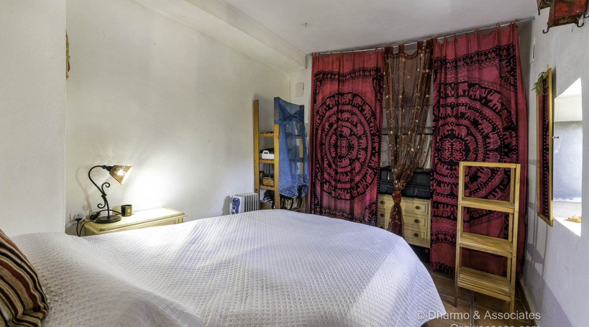 ORG 26: Large Townhouse with Casita